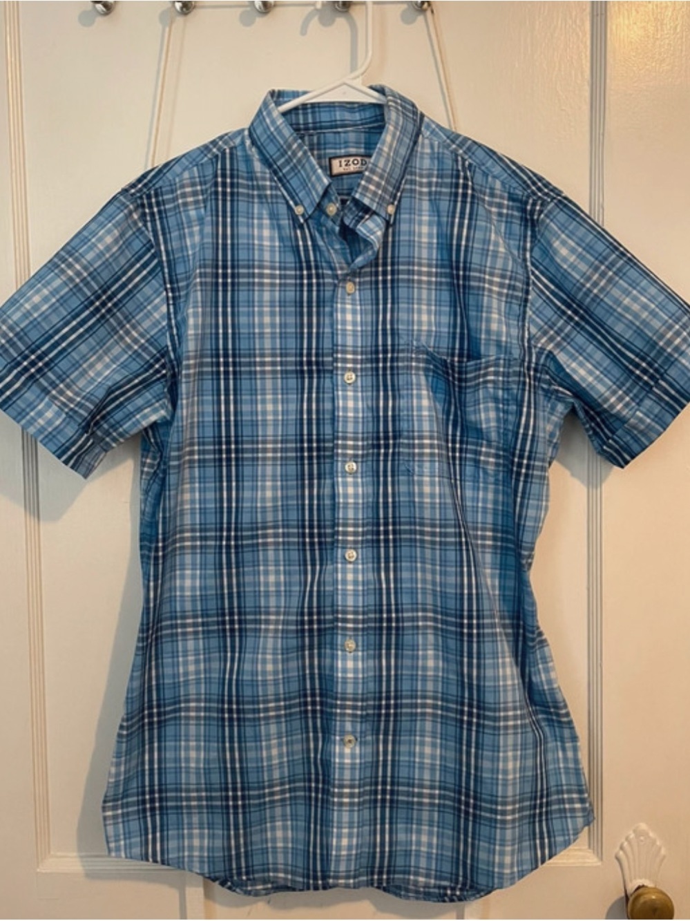 Izod Men’s Short-Sleeve Blue Plaid Button-Down Shirt